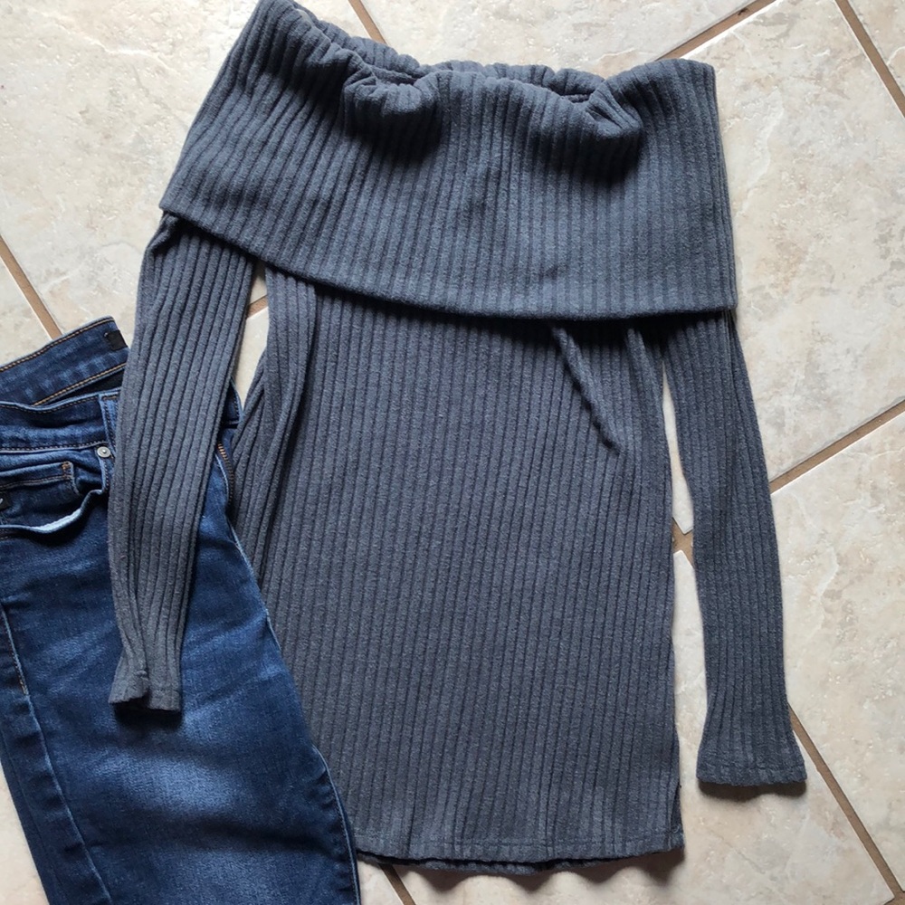 Grey sweater